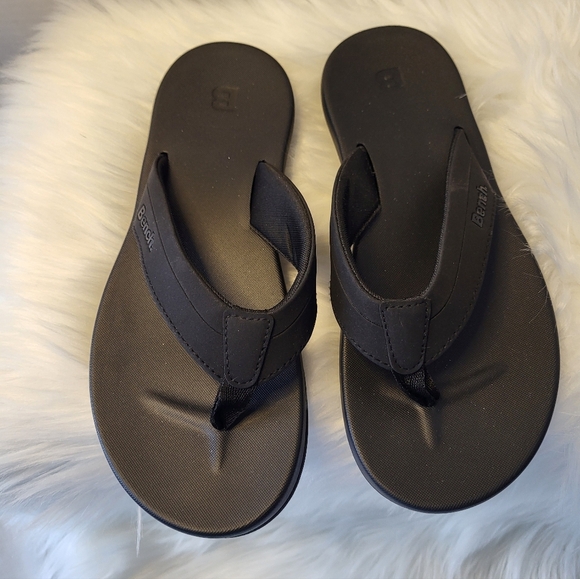 Bench Women Black Flip Flops, Size 6 - Picture 5 of 5
